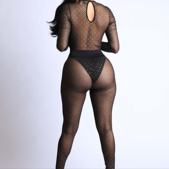 Clothes - Picture 2 of 2